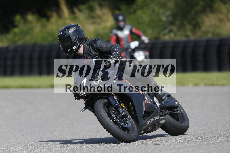 Archiv-2025/26 11.06.2025 Peter Studer have fun ADR/Gruppe blau/7